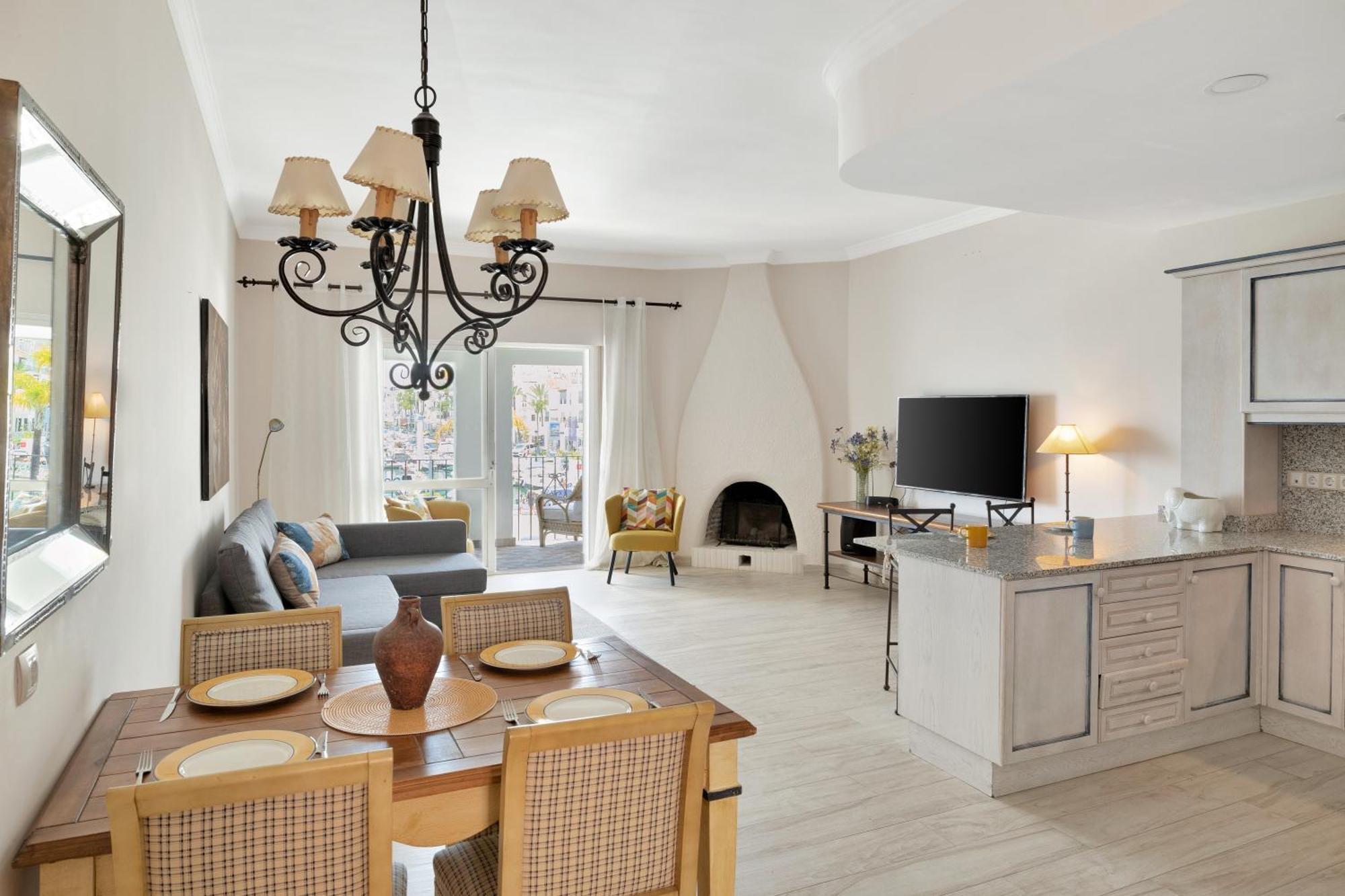 Amazing View Of Puerto Banus Apartament Marbella